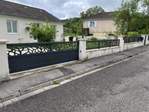 portail modern line a motif