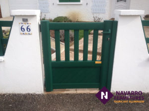 Portillon aluminium NAVARRO FERMETURES